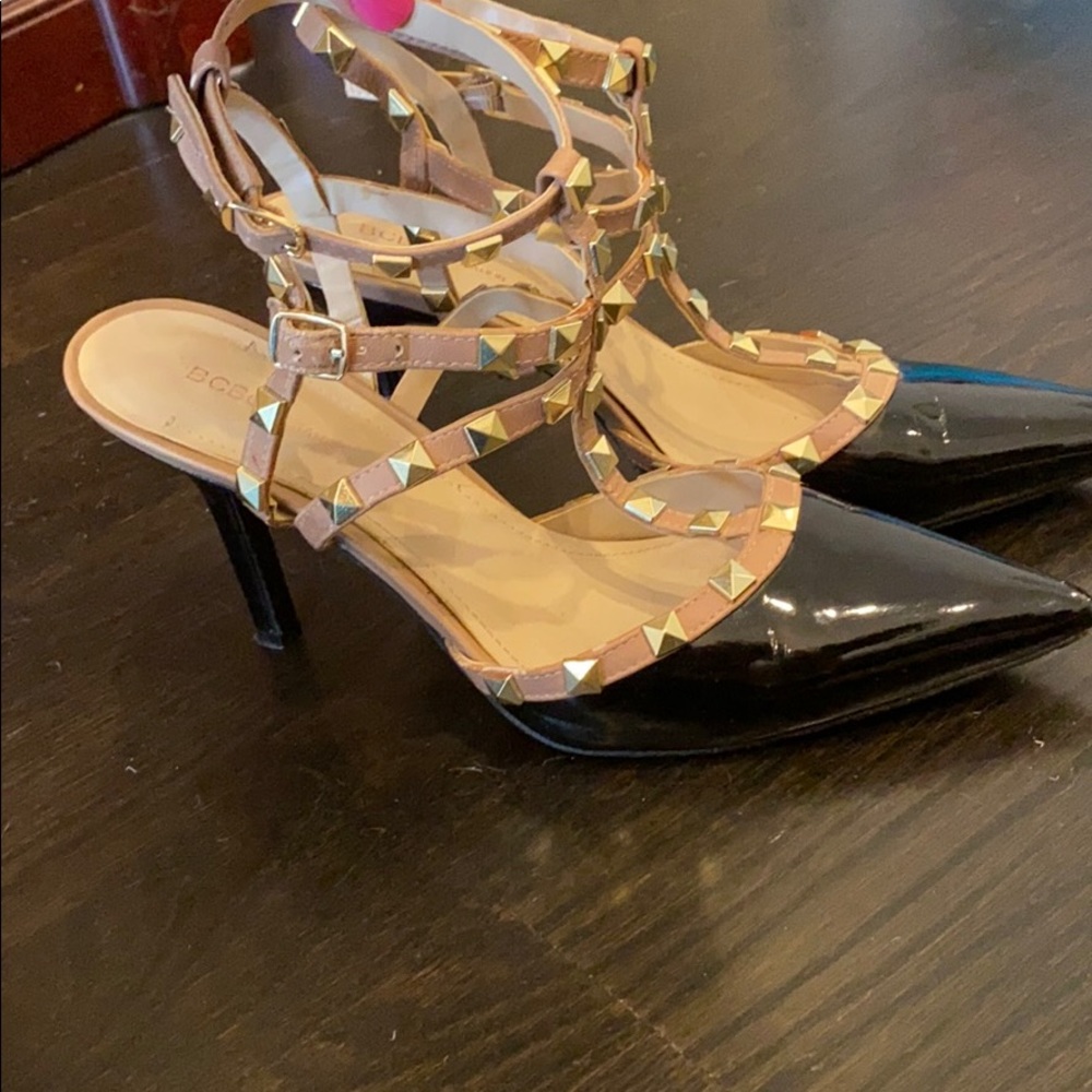 BGBG rock stud shoes size 10 Valentino look alike